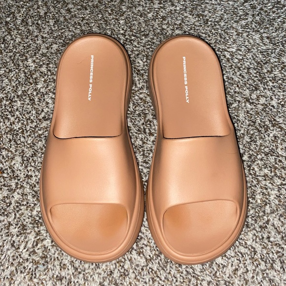 Princess Poly Platform Slides - Picture 3 of 3
